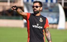During this, a photo of him was posted on social media, in which he appeared in a fresh look. Virat Kohli Sports A Turban Look Shares Picture On Social Media