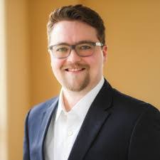 Derek Hopper's Instagram, Twitter & Facebook