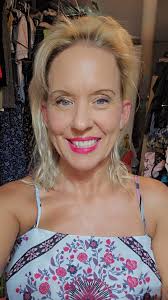 EXTENSIONS TIME! Went to see my girl Lauren @leobancroft to have the old  extensions taken out and new ones fitted. People ask if having these micro  extensions breaks your natural hair….not in