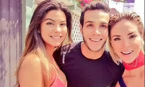 Mario Irivarren, Sheyla Rojas e Ivana causan sensación con esta foto