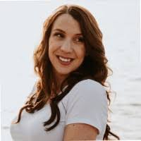 Tabatha Lewis's Instagram, Twitter & Facebook