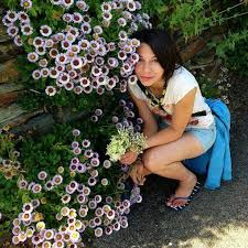 Los zombis usaron trajes complicados y caras totalmente desfiguradas por las avenidas de santiago. Cannibal Zombie Drug Flakka From Coronavirus Hit Wuhan Sold In Plain Sight On Google After First Uk Death