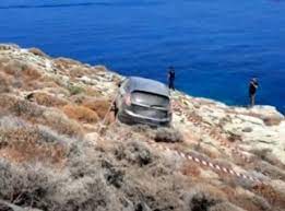 Τα άνθη του είναι ιδιαίτερου σχήματος και εμφανίζονται στους επάκριους βλαστούς, με τα. Mrrostgzn3ibhm