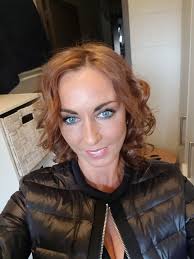 Eva has sent you a photo: "Is this too BOLD for Threads? 👀” Like to open