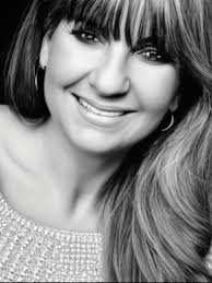 Tami Rundell's Instagram, Twitter & Facebook