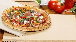 Oggi l'arte del fare la pizza è patrimonio immateriale dell'unesco, ma non c'è bisogno di alcun titolo particolare o di anni di mestiere per preparare la pizza in casa. 5 Segreti Per Fare La Pizza In Casa Atnews It