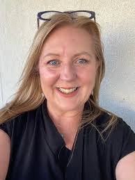 Nancy Ellis's Instagram, Twitter & Facebook