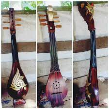 Panting merupakan alat musik yang dipetik yang berbentuk seperti gabus arab tetapi ukurannya lebih kecil. 10 Alat Musik Kalimantan Selatan Yang Patut Dilestarikan