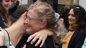 Un avertissement pour la sage-femme