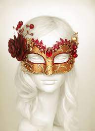 A halved plate can easily transform into a ferocious lion or clucking chicken with the help of a little paint and construction paper. 83 Maskarade Party Ideas Masquerade Party Maskarade Party Party