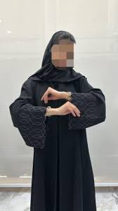 عباية جنان كلوش بقماش جوخ مع مخمل - بصمة حناين للعبايات