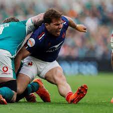 France's Dupont sustains knee injury against Ireland | Reuters