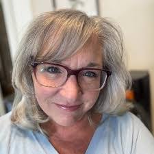 Melissa Dejesus's Instagram, Twitter & Facebook