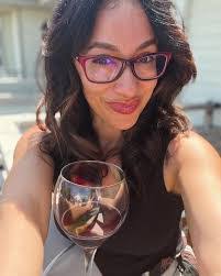 Amy Pardo's Instagram, Twitter & Facebook