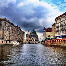 Instagramming A Berlin Boat Tour Along The River Spree Boat Tours Tours Berlin