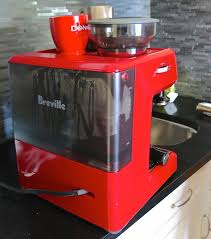 Make coffee like a professional thanks to the intuitive touch button controls and choose from a single shot or double shot to cater to your needs. Breville Barista Express Series Features And Functions