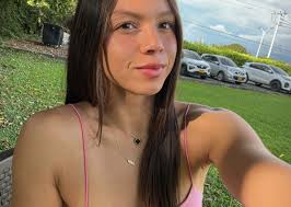 Luisa Agudelo, nacida el 27 de marzo de 2007 en Cali, Colombia, es una  destacada guardameta de fútbol. Actualmente juega en el Deportivo Cali de  la Liga Profesional Femenina y ha sido