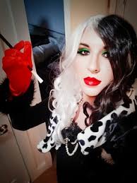 Veronica Lule's Instagram, Twitter & Facebook