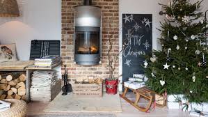 Learn how to maximize and decorate small spaces with these efficient storage solutions, stunning design ideas, and inspiring makeovers. How To Decorate A Small Apartment Or Home For Christmas Apartment Therapy