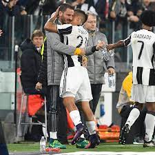 Udinese's antonio di natale, left, kicks the ball past inter milan's vasques guarin, during their serie a soccer match, at the friuli stadium in udine, italy, wednesday, april 25, 2012. Juventus Vs Udinese 2016 Final Score 2 1 Paulo Dybala Saves The Day In Return From International Break Black White Read All Over