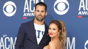 Strange Things About Jessie James Decker S Marriage Hotcelebon Com
