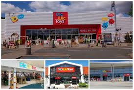 Toys r us a été incapable de trouver un acheteur et n'a pas été en mesure de conclure un accord portant sur la restructuration de sa dette, évaluée à plusieurs milliards de dollars américains. Bye Bye Toys R Us Voici Picwictoys Loisirs Culture