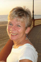 Tessa Bonner's Instagram, Twitter & Facebook