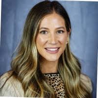 Elizabeth Badowski's Instagram, Twitter & Facebook