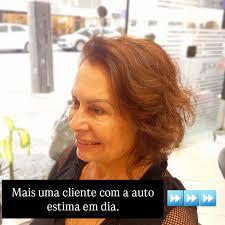 Para a escolha de um corte é essencial analisar o movimento natural dos  fios e a rotina de cuidados, tendo em conta estes dois fatores o resultado  é sempre a satisfação e