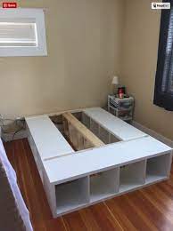 Stauraum bett selber bauen betten bauen anleitung. Ikea Kallax Queen Storage Bed Ikea Hackers Bett Selber Bauen Anleitung Bett Selber Bauen Selbstgemachte Bettrahmen