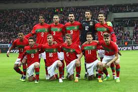 Reprezentacja portugalii pokonała luksemburg 3:0, a jedną z bramek zdobył cristiano ronaldo, dla którego był to 700. Euro 2012 Kadra Reprezentacji Portugalii Sa Niespodzianki Super Express