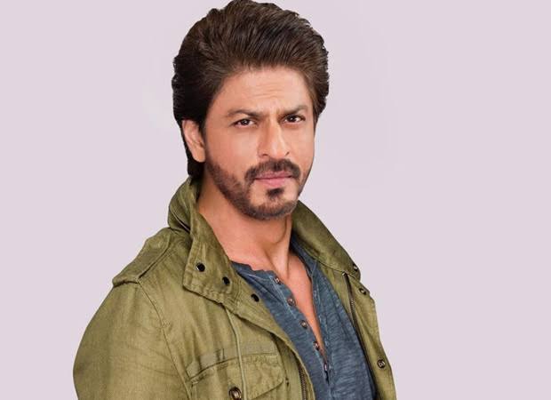  Shah Rukh Khan surprises fans on his birthday with a special announcement;