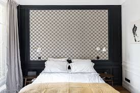 La tête de lit en papier peint, c'est une solution idéale pour une création unique et à votre image. Tete De Lit En Papier Peint 20 Inspirations D Architectes D Interieur Qui Vont Vous Faire Rever Blog Au Fil Des Couleurs Papiers Peints Et Decors Muraux