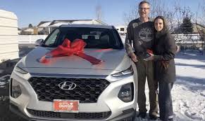 Four years after a Secret Santa gave her family a car, mother of 8 shares  an emotional update