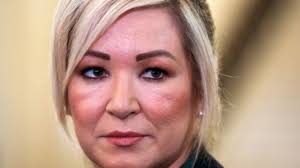 Michelle O'Neill, première républicaine à diriger le gouvernement d'Irlande  du Nord