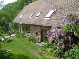 Notre chambre d'hôte vous offre à la fois une immersion dans la nature et la montagne. Chambres D Hotes Marchal La Fromental Chambres D Hotes