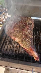 Tom Heinzles Wildschweinkeule Mit Krautern Und Nussen Krautjunker In 2020 Wildschweinkeule Rezept Wildschwein Grillen Wild Grillen