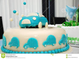 Baby shark's youtube video was posted around 2016, but only took off around year 2017, since then a lot of customized birthday cakes were created base on this design. Car Birthday Cake Design For Baby Boy