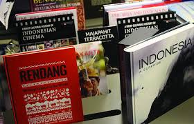 Ini x, time lecturer suruh je bru nk buat. Literasi Hangat Hangat Tahi Ayam Halaman 1 Kompasiana Com