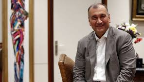 Türkiye doğumlu olup yiyecek ve içecek sektöründe lider olan yıldız holding yönetim kurulu başkanı'dır. Murat Ulker Den Pladis E Devir Ile Ilgili Yeni Aciklama Piyasalar Haberleri