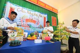 Mình không ngần ngại và bắt tay vào hợp tác với anh dưới hình thức. Can Bá»™ Chiáº¿n SÄ© Huyá»‡n Ä'áº£o TrÆ°á»ng Sa Vui Xuan Ä'on Táº¿t Tan Sá»­u 2021
