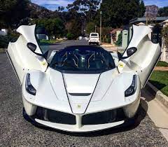 Fly Into The Weekend With This Jaw Dropping Laferrari Aperta Courtesy Of Carspotterfranschhoek Exoticspotsa Zero2turbo Southafrica Ferrari Laferrari Ape