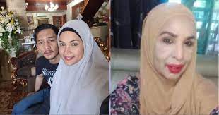 Pelakon zarina zainuddin telah berkongsi perasaan bersyukur selepas ibunya mengambil zarina memberitahu sangat gembira kerana selendang yang diberikan telah membuka hati ibunya. Dah Besar Jumpa Balik Saya Susah Nak Terima Mak Ada Dend4m Zarina Zainuddin Kongsi Kisah Hidupnya Yang Mungkin Ramai Tak Tahu Sebak Khalifah Media
