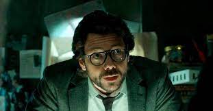 Ben mi çok gazım bilmiyorum ama izlediğim en iyi la casa de papel tüm bölümlerde tokyo tarafından anlatılıyor. La Casa De Papel Part 5 El Profesor In Danger Of Death Alvaro Morte Teases The Fate Of His Character News24viral