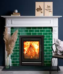 Their bevelled finish creates a brick effect with their subtle crackle glaze making our retro metro tiles individual and unique! Ca Pietra National Trust Lyme Ceramic Metro Emerald Green