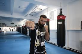 Andrei cătălin stoica (born may 1, 1987) is a romanian kickboxer competing in the light heavyweight division of the one championship where he is a former one light heavyweight championship title challenger. Andrei Stoica È™i Fratele Lui Bogdan Sunt Rivali In Noul Sezon Al Emisiunii Ferma De La Pro Tv Cand Eram Mici Ne Puneam MÄƒnuÈ™ile De IarnÄƒ È™i Ne Luptam Prin CasÄƒ