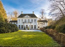 Your tesla can charge at home or on the road. Dit Landhuis Was Met 14 Miljoen Het Duurste Van Nederland Nu Kun Je Bieden Vanaf 1 Miljoen