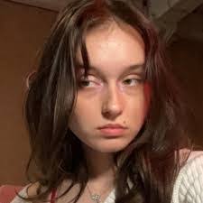 Kayla Reeder's Instagram, Twitter & Facebook