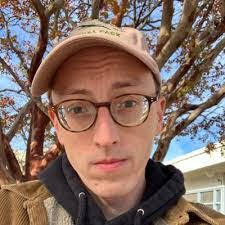 Derrick Hickman's Instagram, Twitter & Facebook