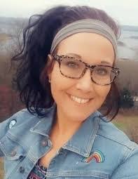 Stephanie Ralston's Instagram, Twitter & Facebook